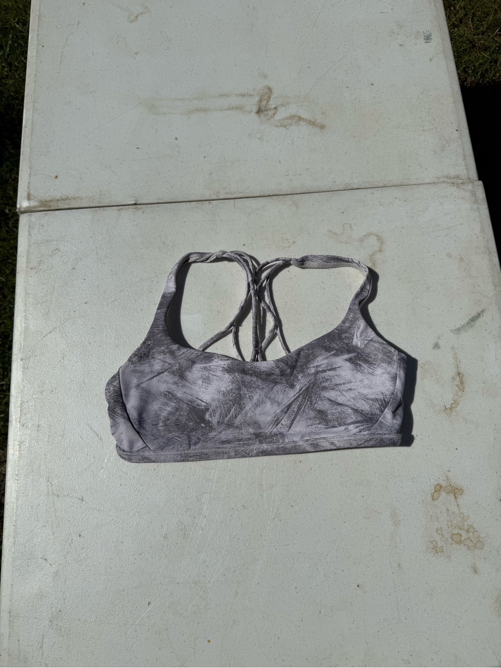 lululemon sports bra